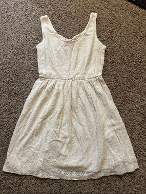 Cream Lace Sleeveless Dress
